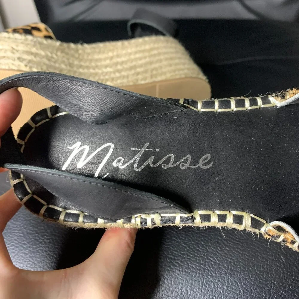 Matisse Leopard Print Wedges, size 7 - Picture 6 of 7